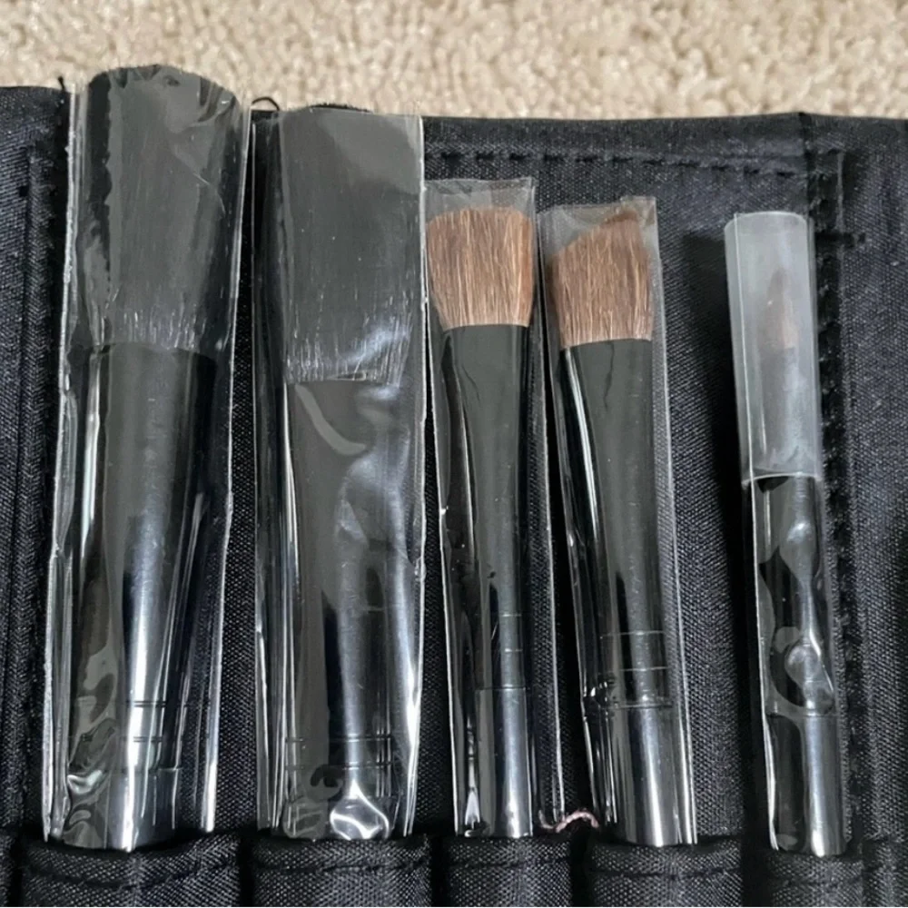 New 5 PCS Makeup Brushes And Case Travel Set